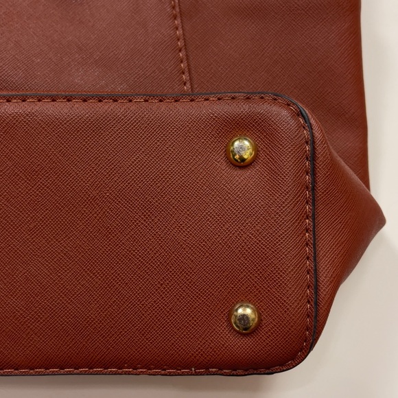 Michael Kors Jet Set Tote Bag - Picture 8 of 16